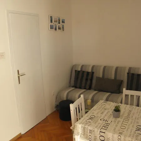 Adam Apartment *