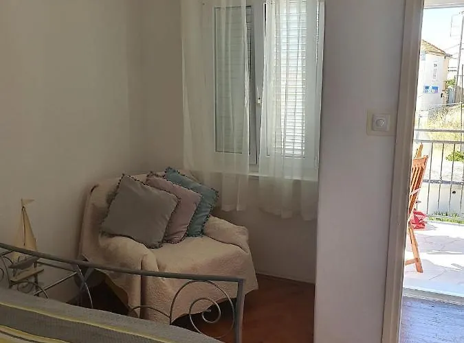 Adam Apartman Primosten